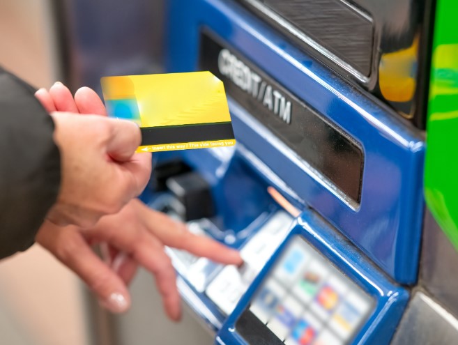 Cara Ambil Uang Di ATM BCA, Perhatikan Hal-Hal Ini Agar Lebih Aman!