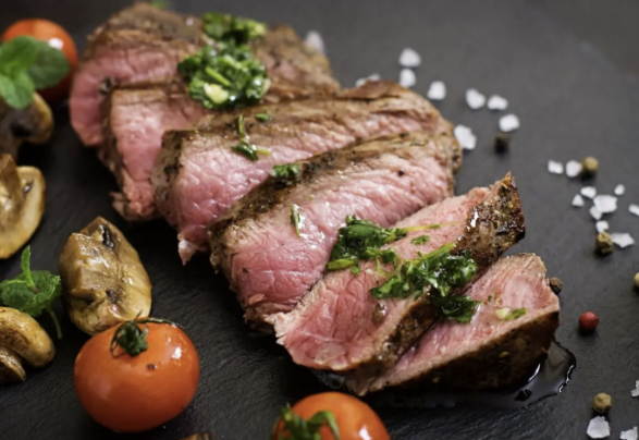 Sejarah Steak dan Perkembangannya Hingga Hadirnya Steak Hotel by Holycow